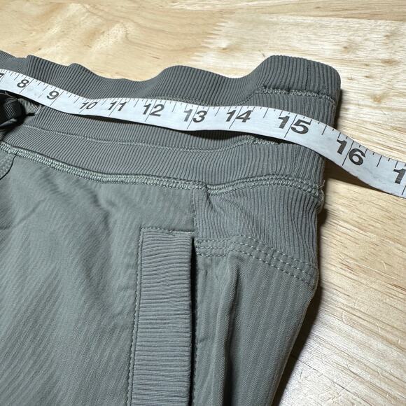 Lululemon Dance Studio Pant III Unlined Grey Sage Women's Size 8 EUC - Picture 7 of 9